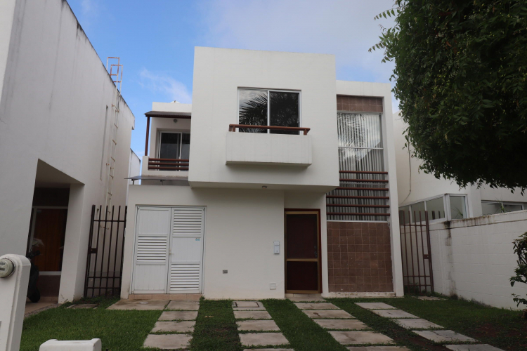 Las Moras House  44