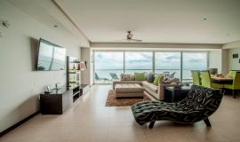 Peninsula Tower 1 Unit 23C
