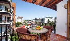 Selva Romantica - Leone - Condo